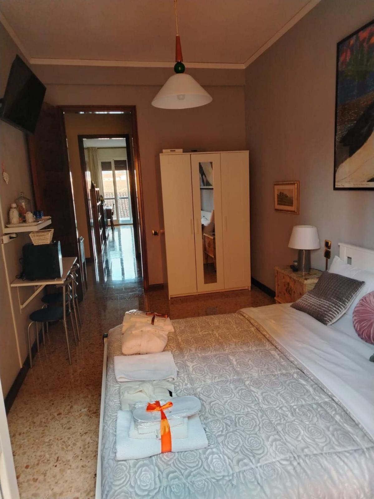 B&B Califano- 2 Leoni Verona Exterior photo