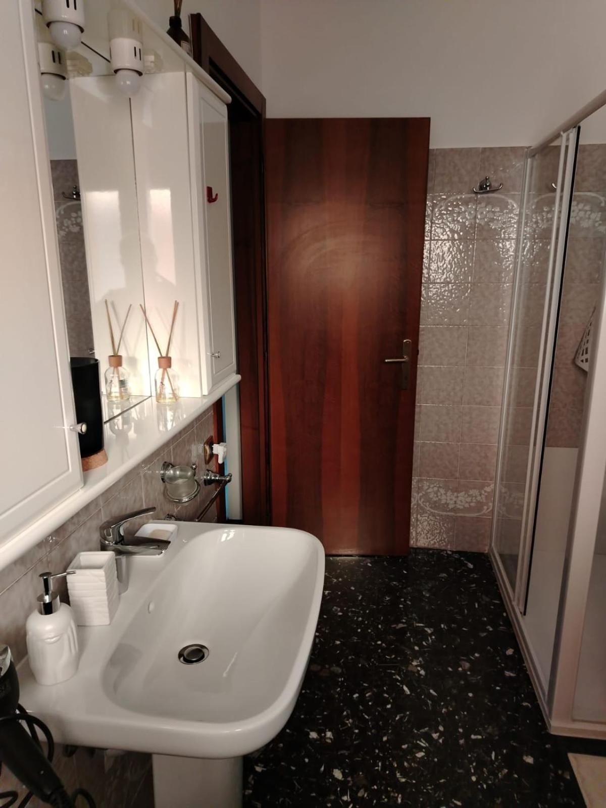 B&B Califano- 2 Leoni Verona Exterior photo